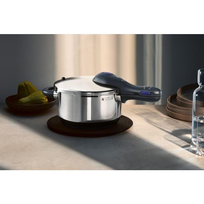 wmf-perfect-plus-one-pot-schnellkochtopf-set-2-teilig-4-5-l-3-l-mit-dampfgareins image 8
