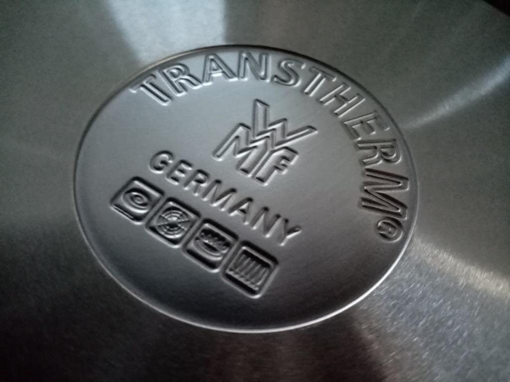 Sehr gut, Deckel etwas schwer