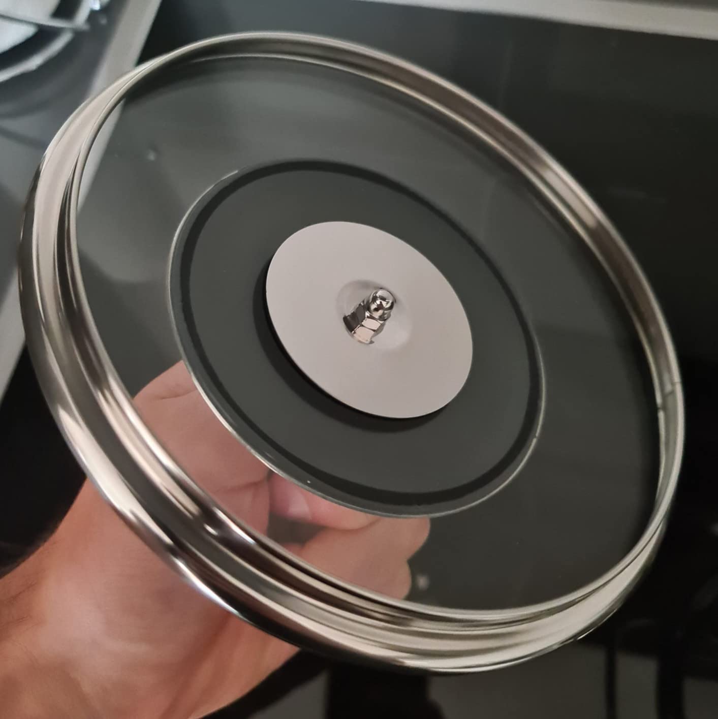 Deckel-Sitz enttäuscht