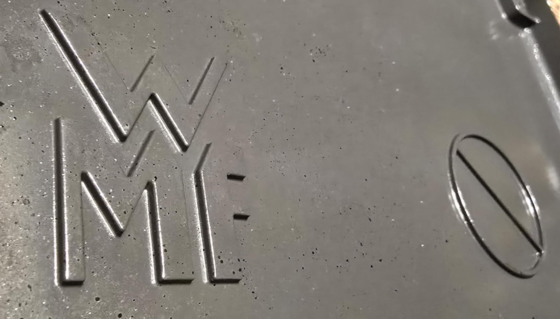 Eine Keramikplatte gesprungen