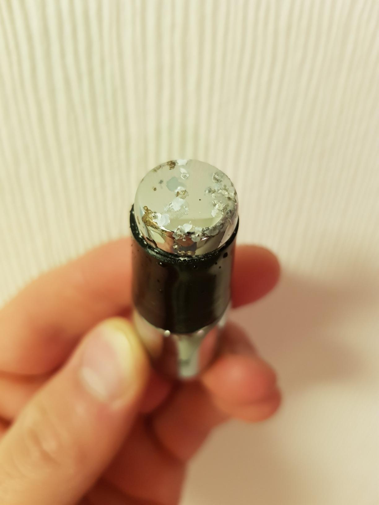 Rutscht bei manchen Flaschen raus