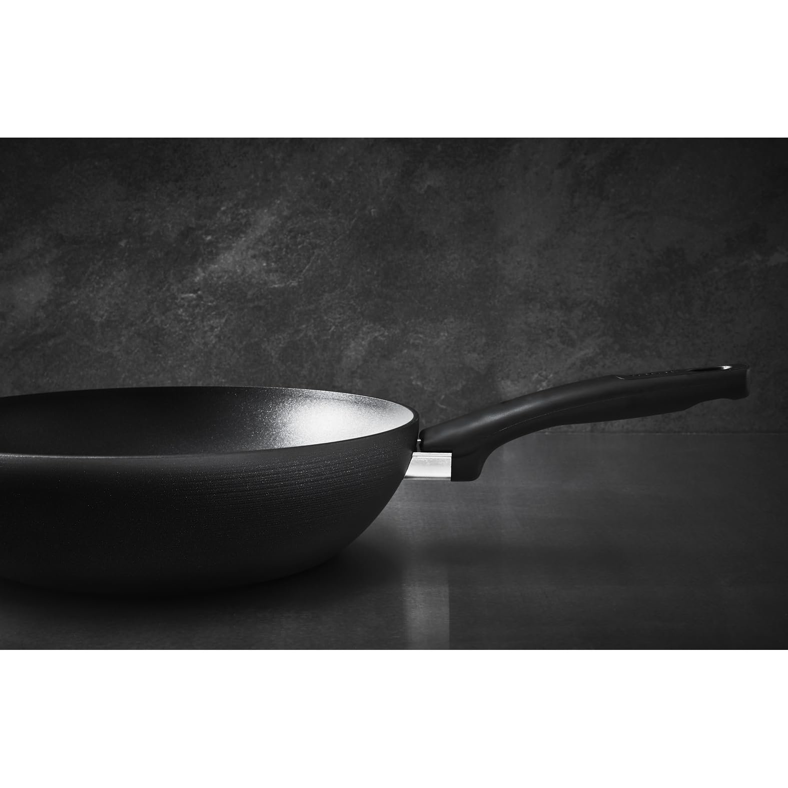 tefal-hard-titanium-on-wokpfanne-28-cm-aluminium-induktionswok-mit-titanium-3x-a image 4