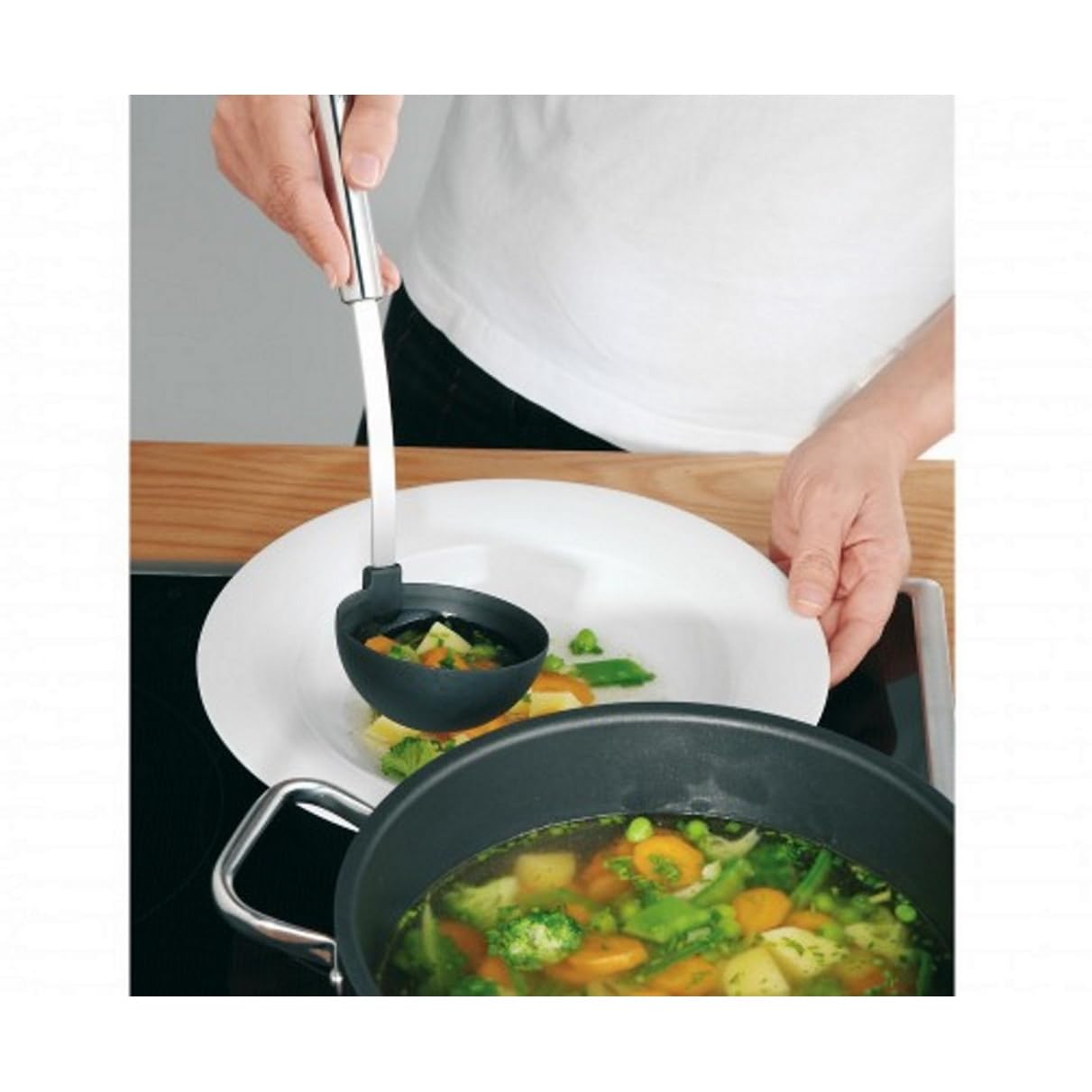 silit-classic-line-suppenkelle-30-cm-sch-pfkelle-mit-hitzebest-ndiger-kunststoff image 3