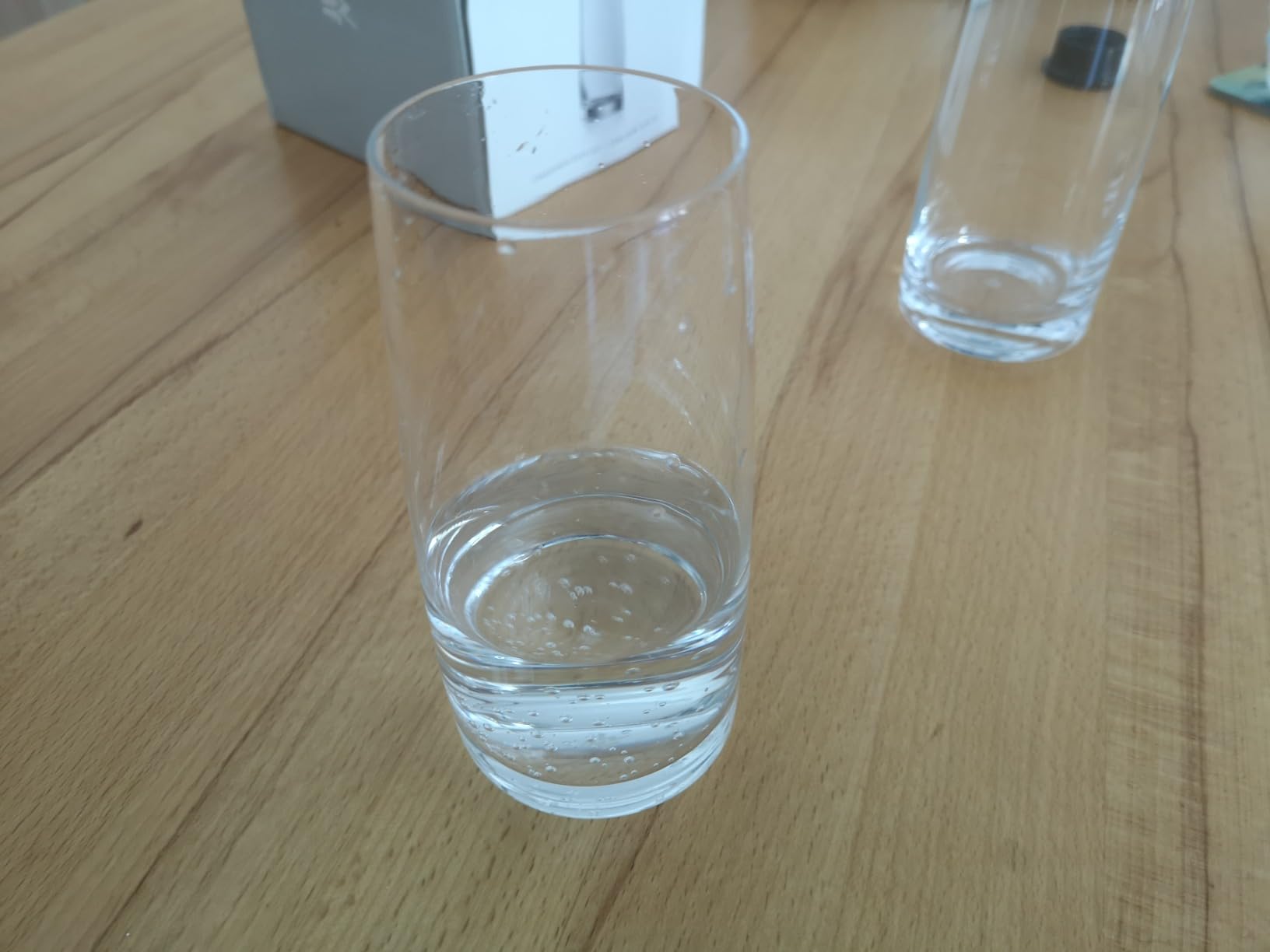 Gut, mit kleinem Makel