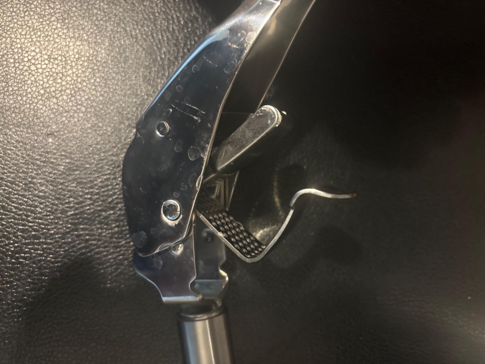Solide Qualität mit kleinem Haken