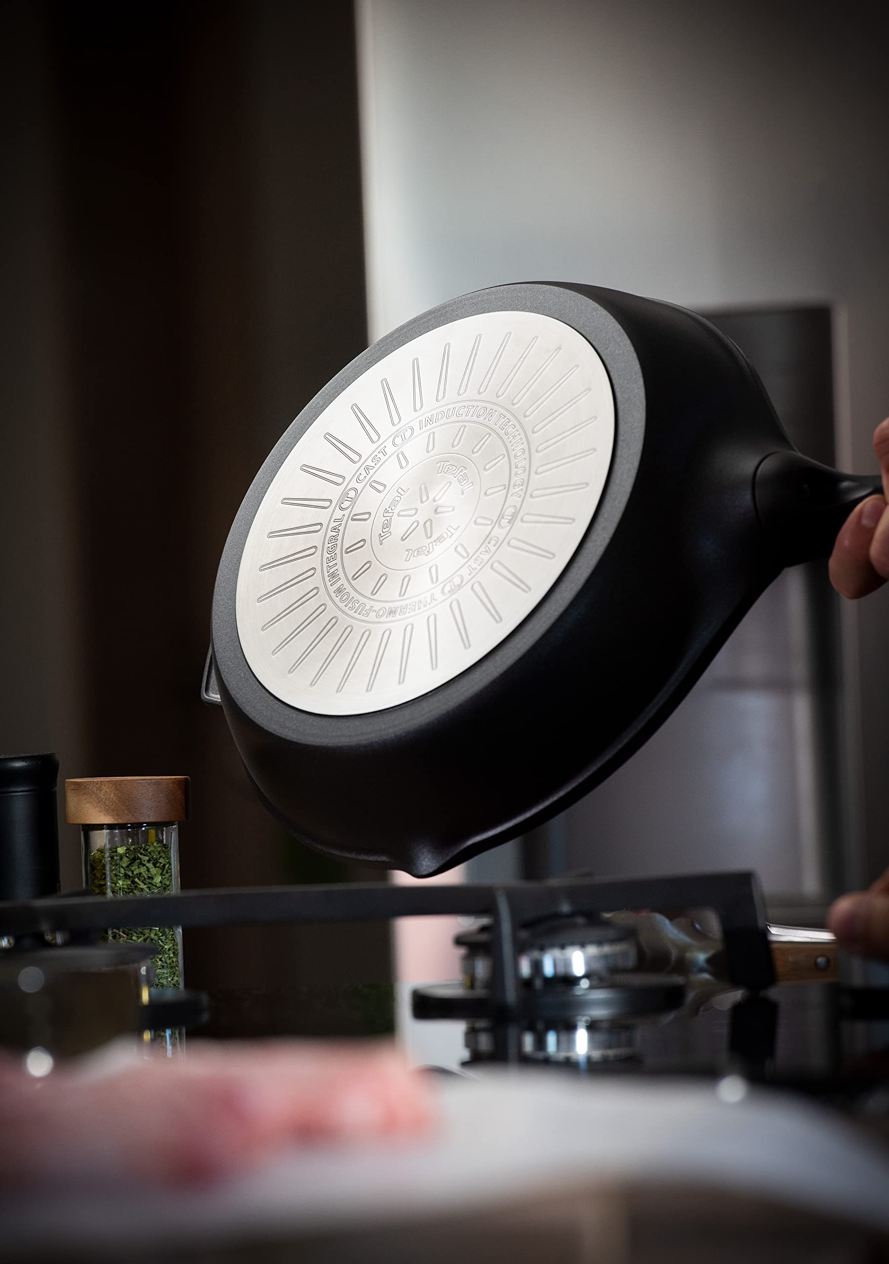 tefal-robusto-e24906-aluguss-bratpfanne-28-cm-mit-thermo-signal-und-antihaftvers image 5