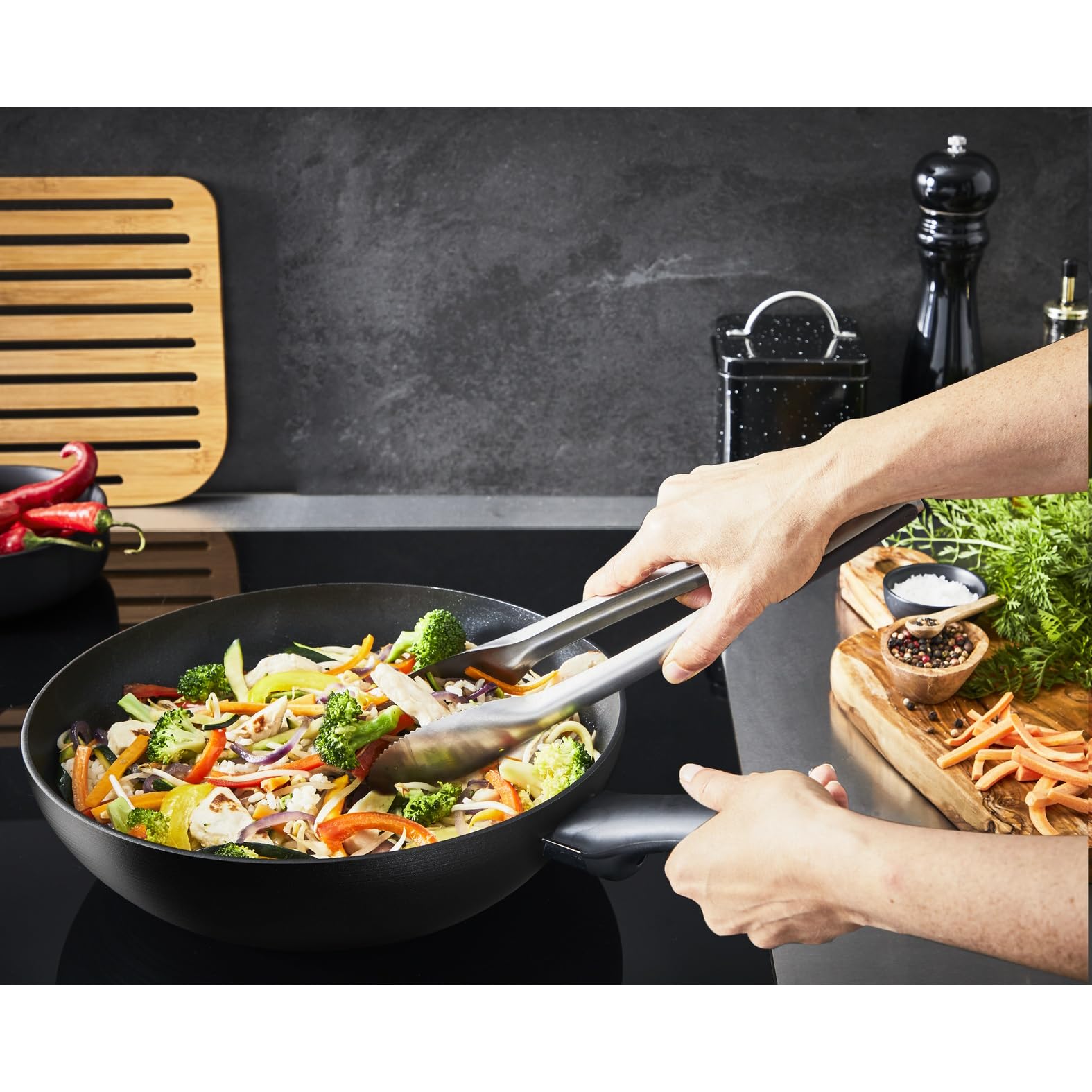 tefal-hard-titanium-on-wokpfanne-28-cm-aluminium-induktionswok-mit-titanium-3x-a image 6