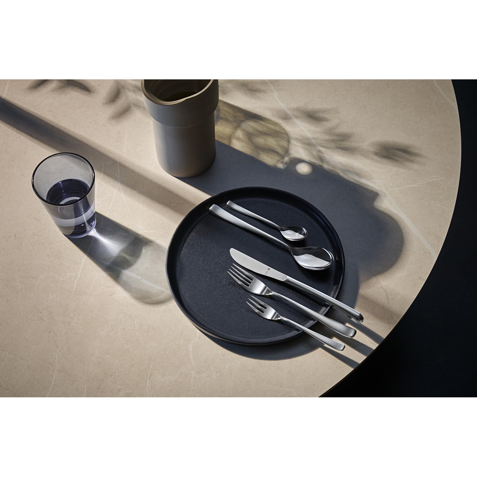 wmf-vision-besteck-set-12-personen-66-teilig-mit-servierbesteck-und-hohlheftmess image 3