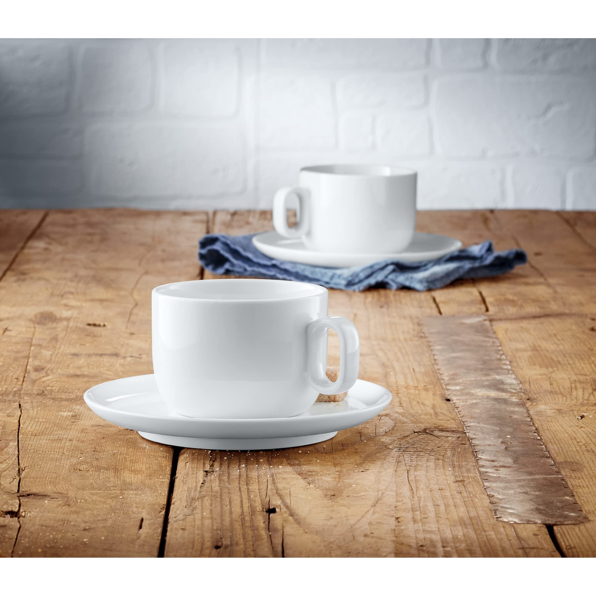 wmf-barista-tassen-set-4-teilig-2-cappuccino-tassen-160-ml-mit-untertassen-porze image 2