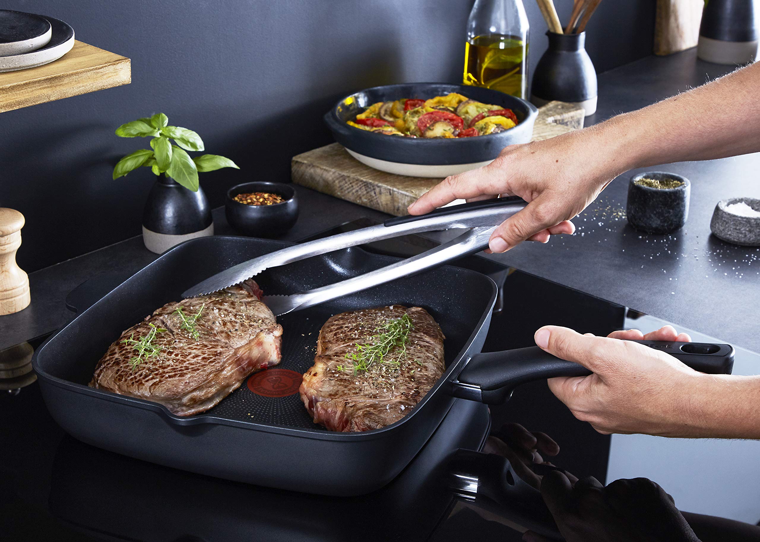 tefal-ultimate-e23540-tiefe-vierecks-bratpfanne-aluminiumguss-induktion-titanium image 4