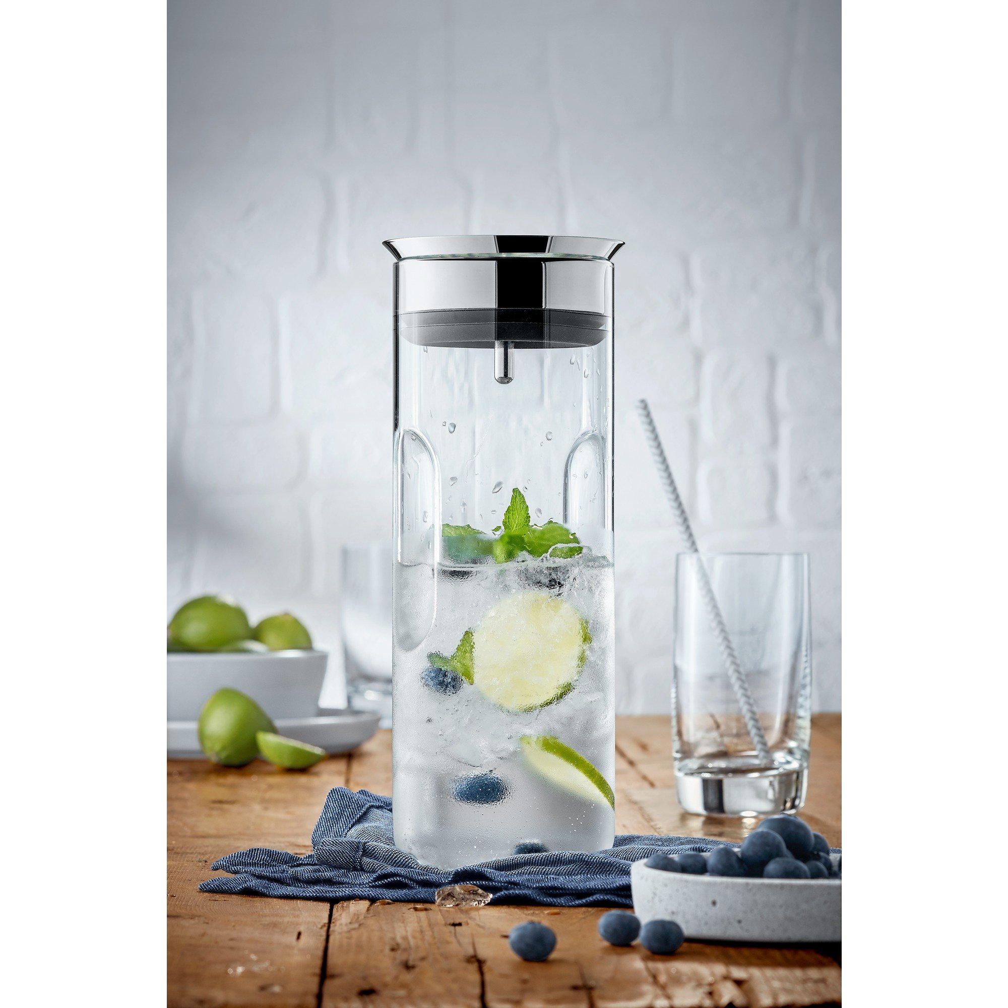 wmf-motion-wasserkaraffe-0-8-l-mit-closeup-verschluss-glaskaraffe-mit-silikondec image 2