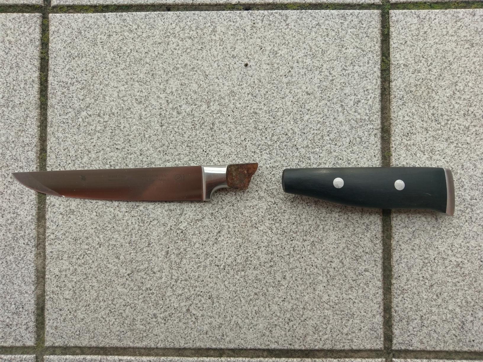 Sehr scharf, Pflege nötig